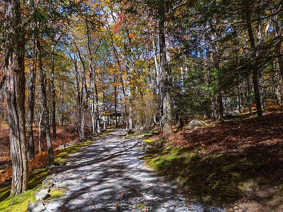 3rd image of 176 Panthertown Trail