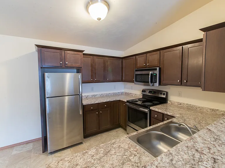 228 Baker Blvd — Photo 6