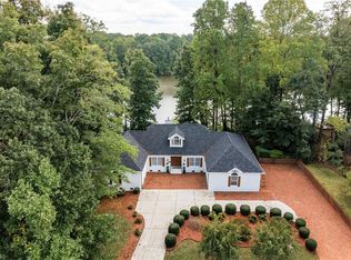 101 Willoughby Blvd, Greensboro, NC 27408