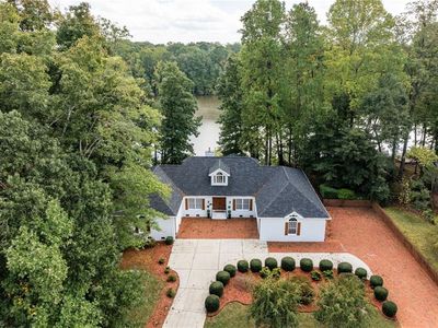 101 Willoughby Blvd, Greensboro, NC, 27408