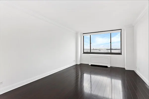 Rented by Battery Park Realty | media 20
