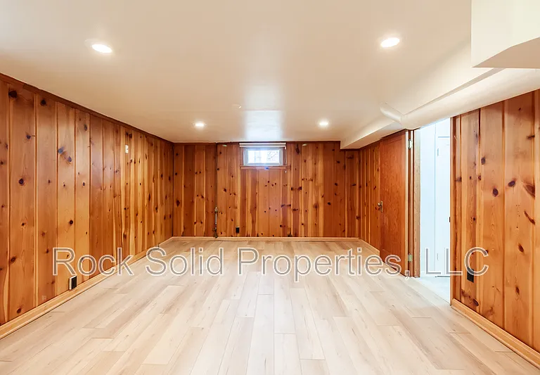 219 W 4th Ave — Photo 30
