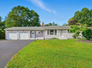 60 Roosevelt Blvd, Enfield, CT 06082