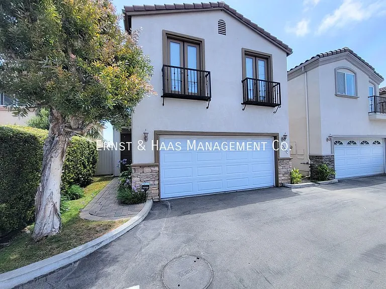 15616 Firmona Ave — Photo 36