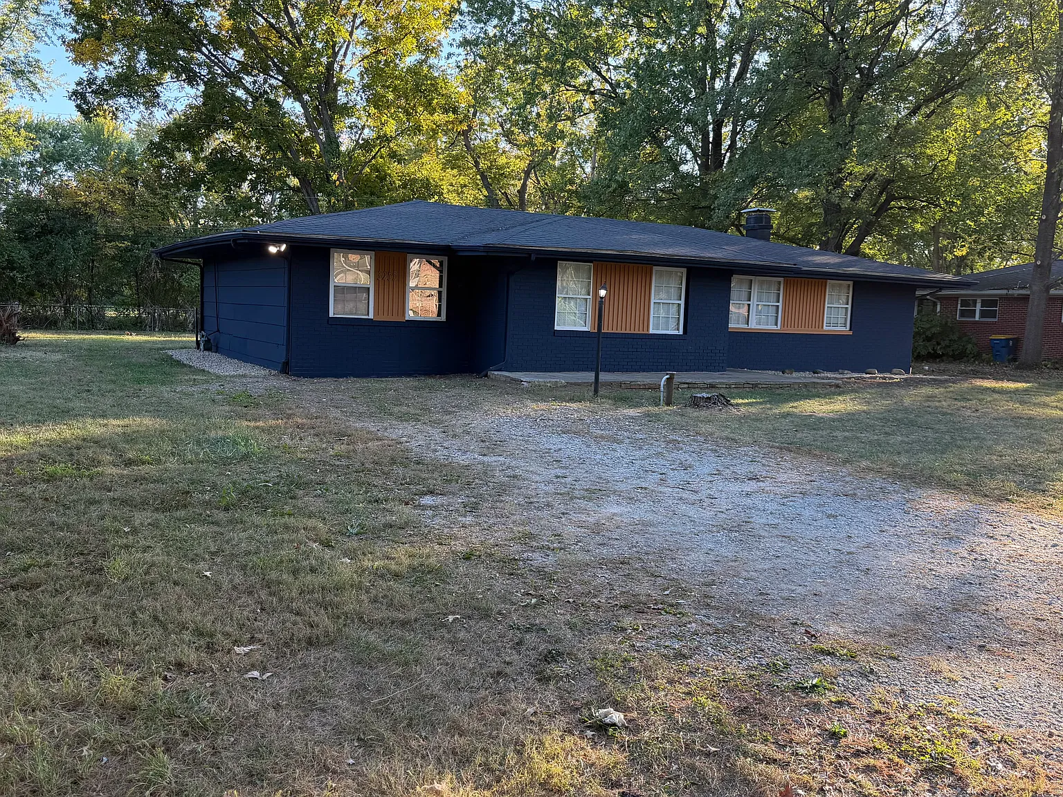 4 bed, 1593 sqft, $1,999 — Photo 3