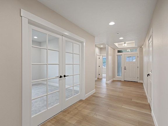 3rd image of 13205 E San Juan Ln