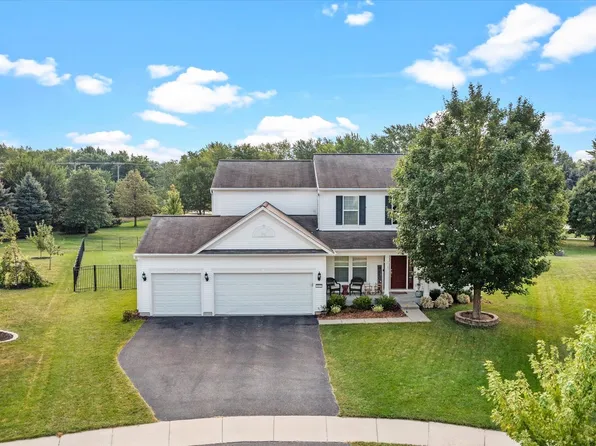 2262 Emerald Ln, Yorkville, IL 60560