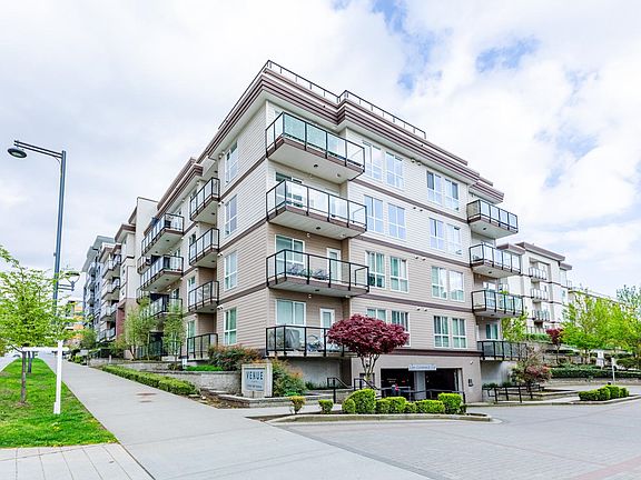 5th image of 13768 108th Ave #323