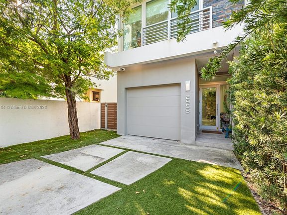 3rd image of 2958 Bird Ave #2958