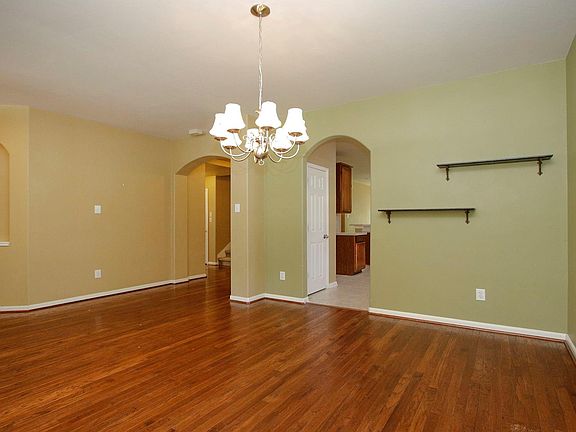 5th image of 1514 Brendon Trail Ln