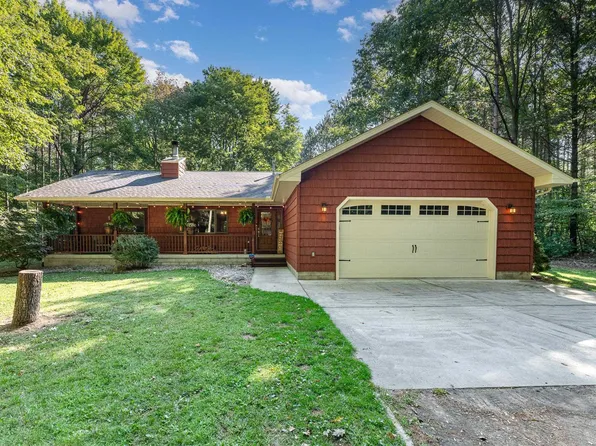 1305 S River Rd, Beaverton, MI 48612
