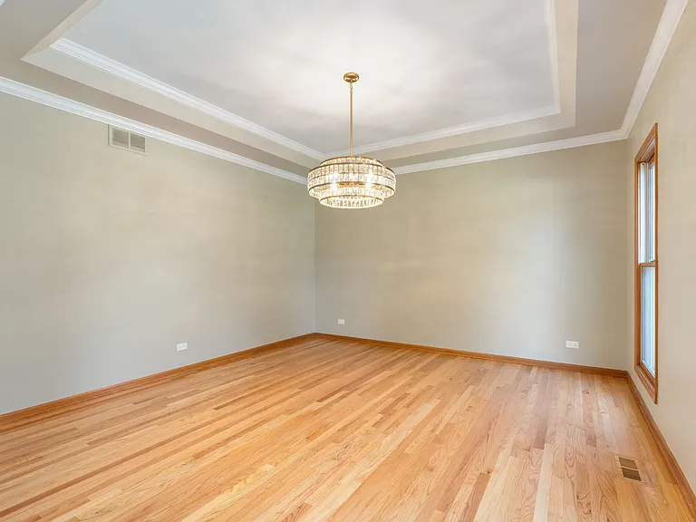1018 Stockton Ct — Photo 12