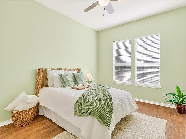 15222 Isla Pinta Ct — Photo 38