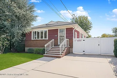 124 Riche Avenue, #1