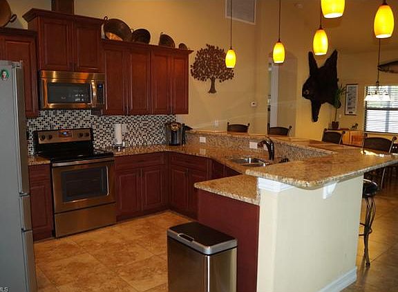 4th image of 1707 SW 45th St