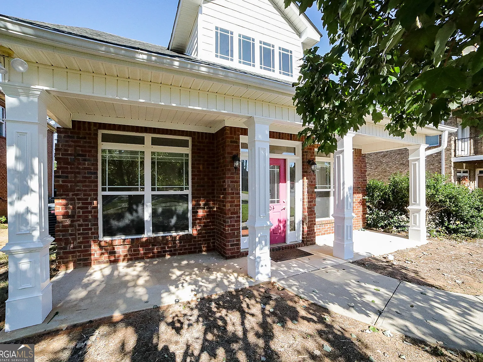 3 bed, 2.5 bath, 2077 sqft, $2,150 — Photo 4