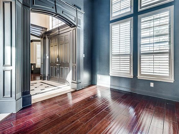 3rd image of 4300 Woodland Meadows Ter
