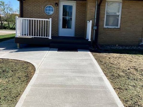 605 W Main St, Crofton, NE 68730