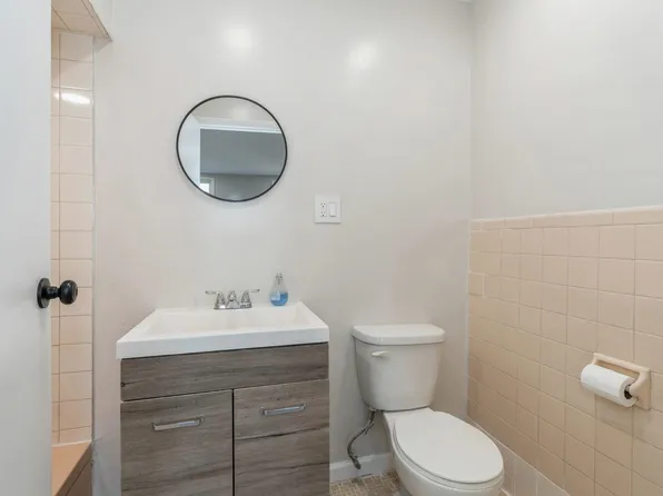 40 Beacon Avenue image 14 of 23