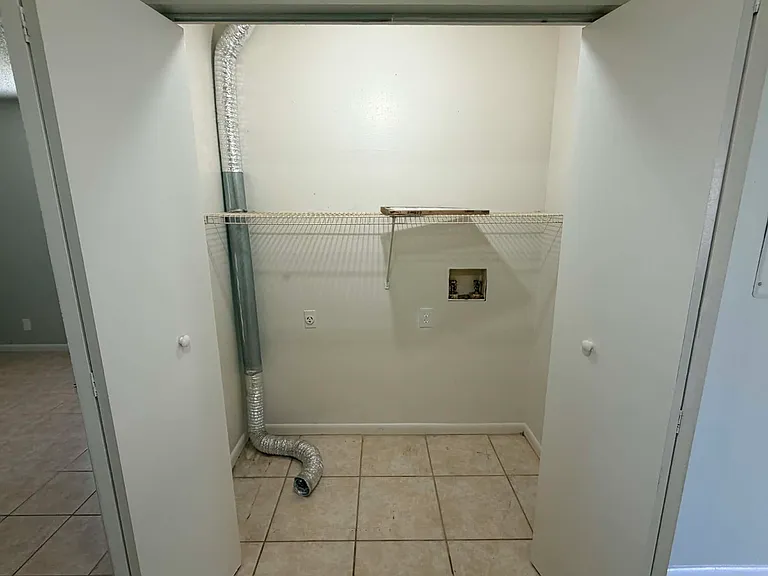 3858 NW Huntsboro St #101 — Photo 9