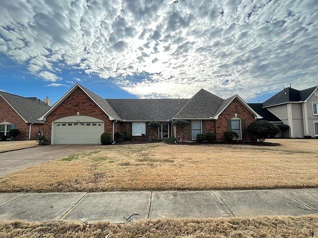 1st image of 8809 Forest Breeze Dr