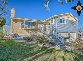 704 Julie Dr, Gallup, NM 87301