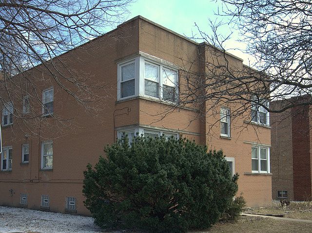 1st image of 6559 N California Ave #2N