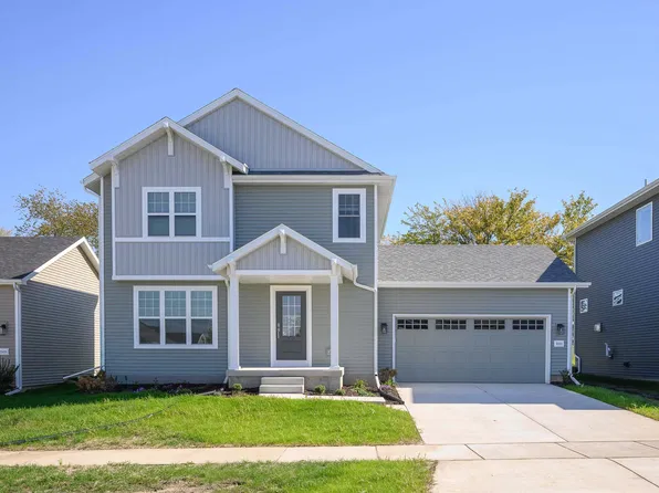 2521 Clover Point Dr, Fitchburg, WI 53711