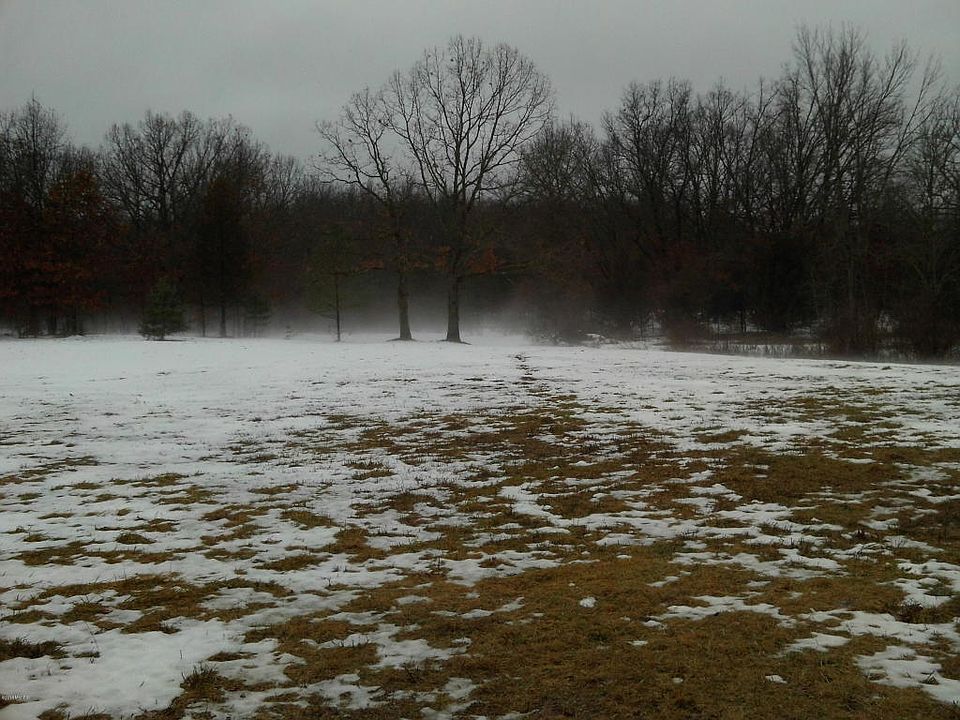 2nd image of 149 E Echo Dr