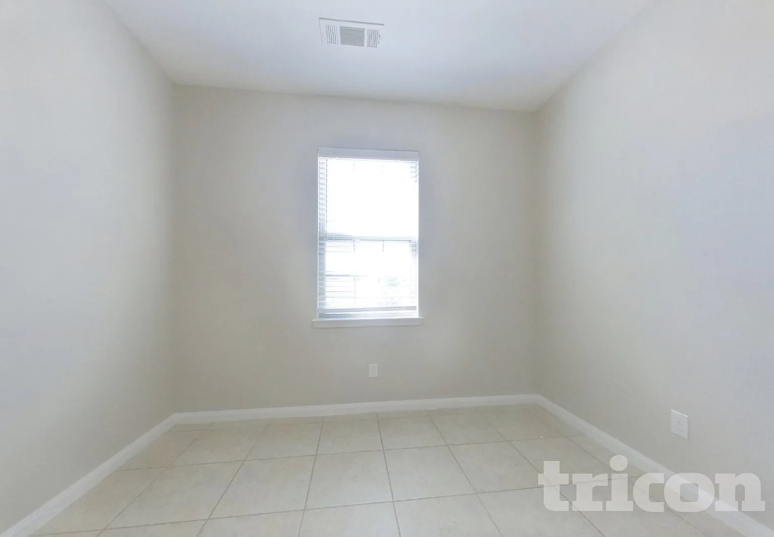 6008 Obsidian Creek Drive Fort Worth TX — Photo 4