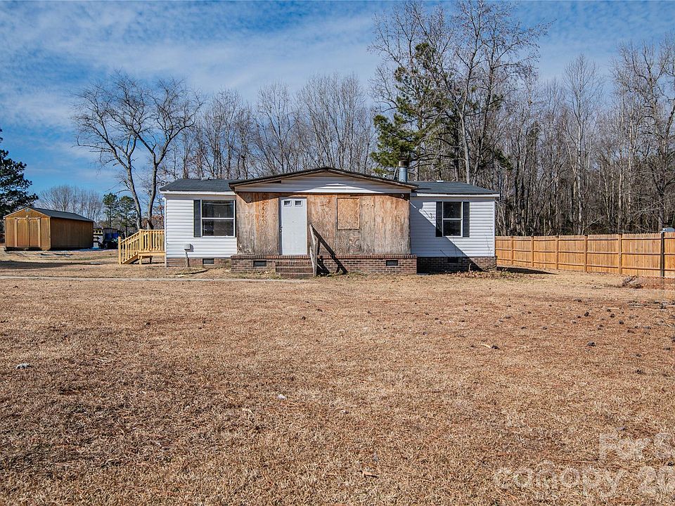 1st image of 682 Grant Dr