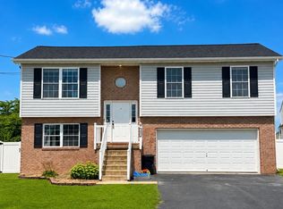 1004 Nash Ct, Martinsburg, WV 25401
