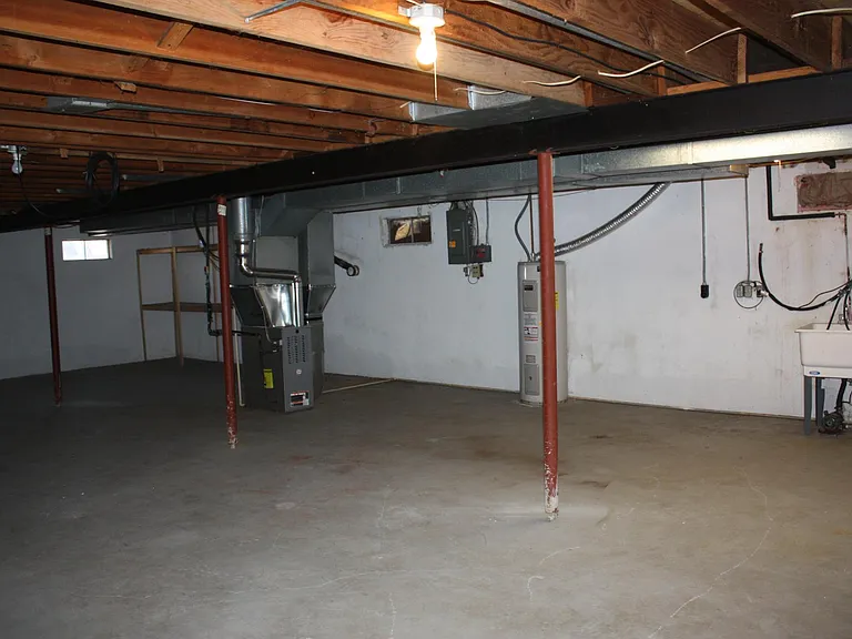 Cypress St — Photo 13