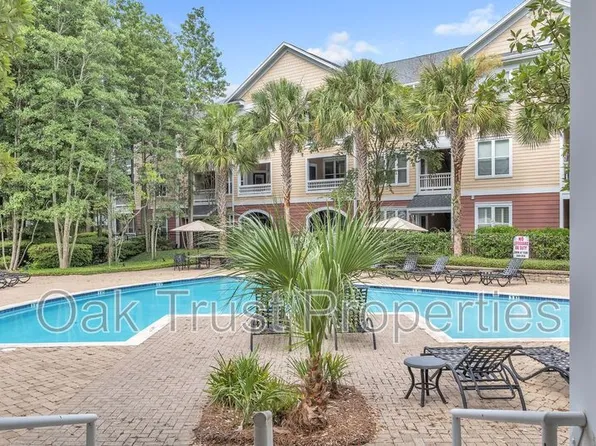 100 Bucksley Ln Unit 104, Daniel Island, SC 29492