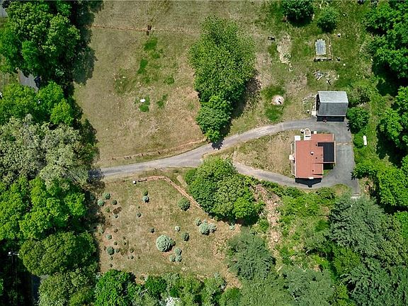 2nd image of 48 Brayton Rd