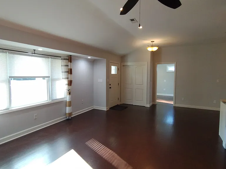 710 Yucca Ave — Photo 6