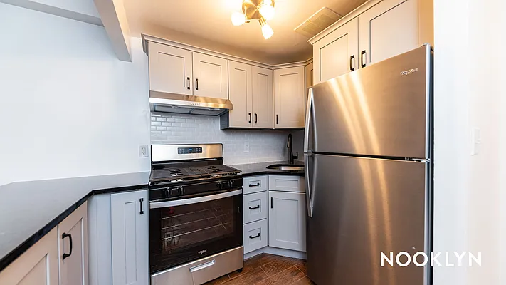 Rented by Nooklyn NYC LLC | media 4