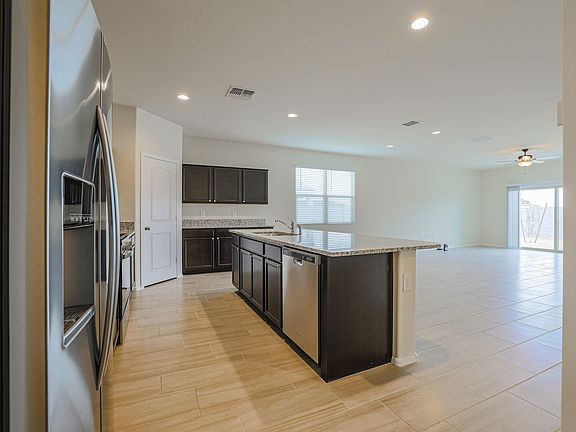 2nd image of 30861 W Columbus Ave