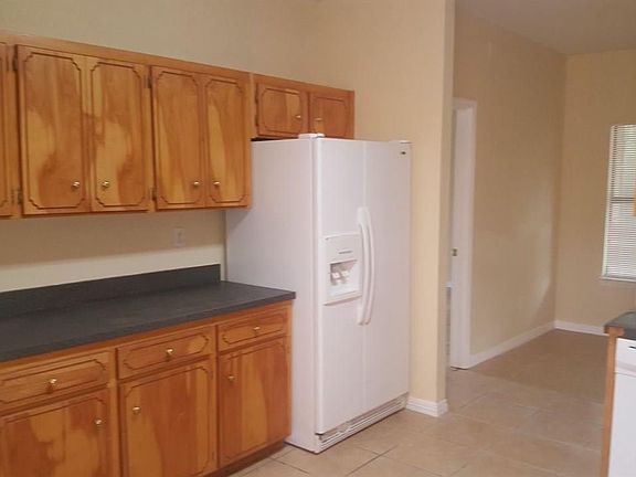4th image of 3364 Holt Cir