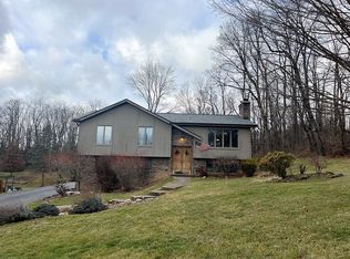 108 Valley View Dr, Venetia, PA