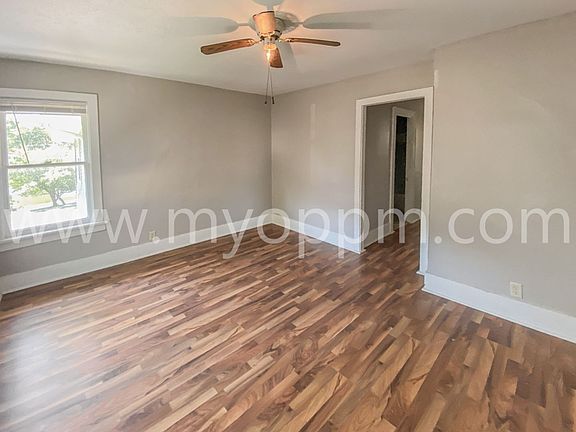 3rd image of 1911 Park Ave #1911/04