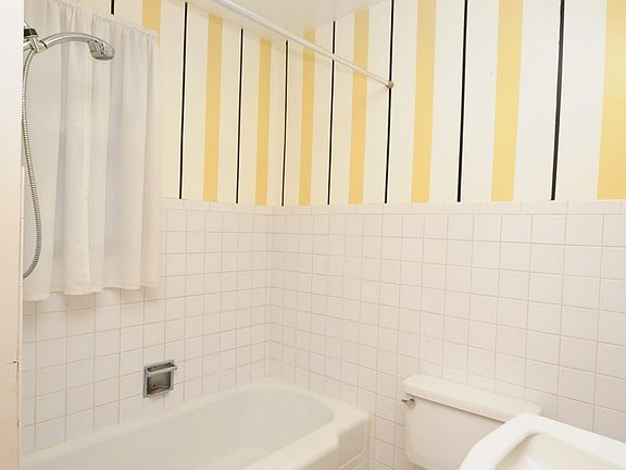 5th image of 650 Elizabeth Ave