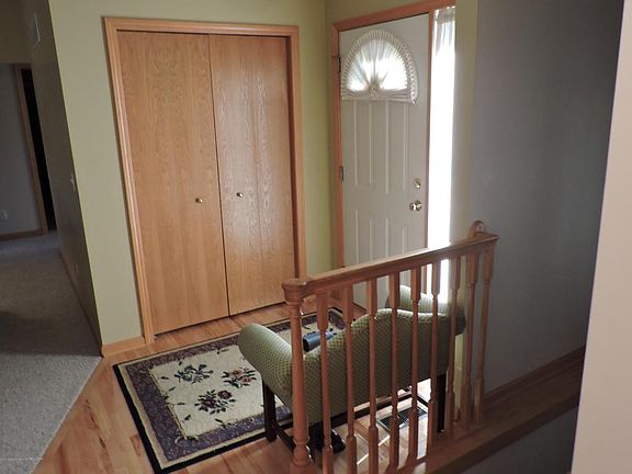 4th image of 16551 Broadview Dr