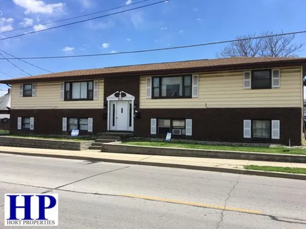 415 4th Street, Charleston, 415 4th St APT 1, Charleston, IL 61920