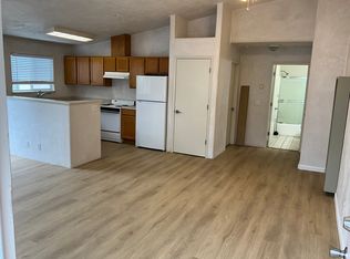 6 Moreland Ave, Pacific Grove, CA 93950