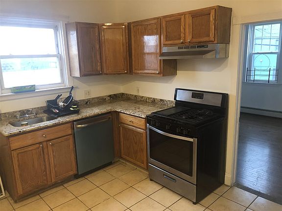 2nd image of 6026 Newkirk Ave