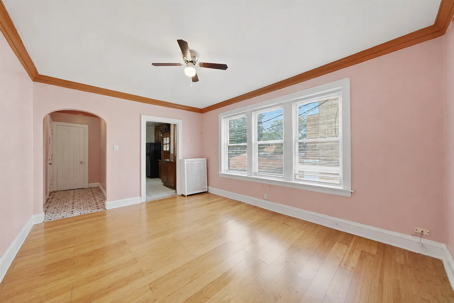 2 bed, 850 sqft, $1,500 — Photo 3