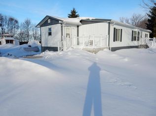 424 Western Ave, Gilby, ND 58235