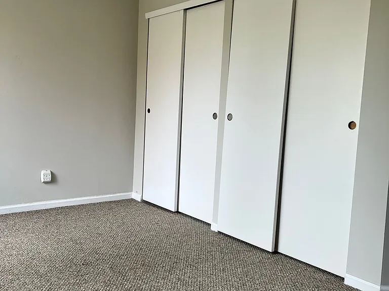 145 Wellington Ct #2A — Photo 12
