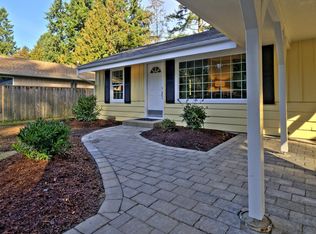24227 Firdale Ave, Edmonds, WA 98020